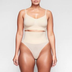 SKIMS Core Control Thong in Clay Size S/M